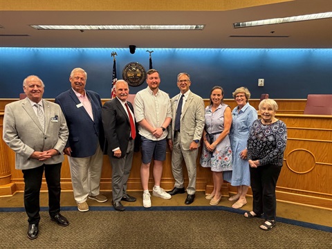 Irish Politician Rory Hogan meets with the Brentwood City Commission