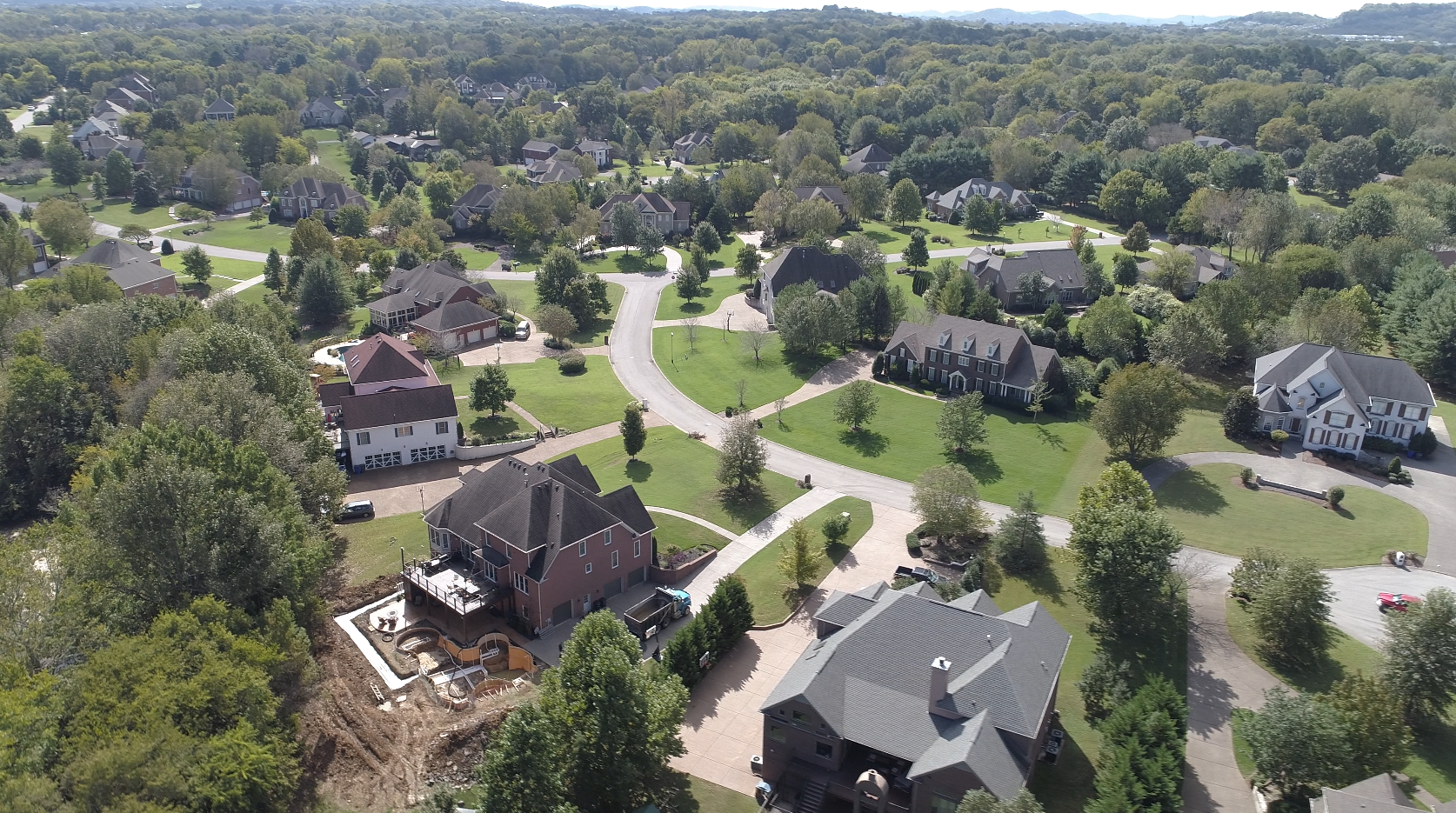 arial photo of a Brentwood neighborhood.